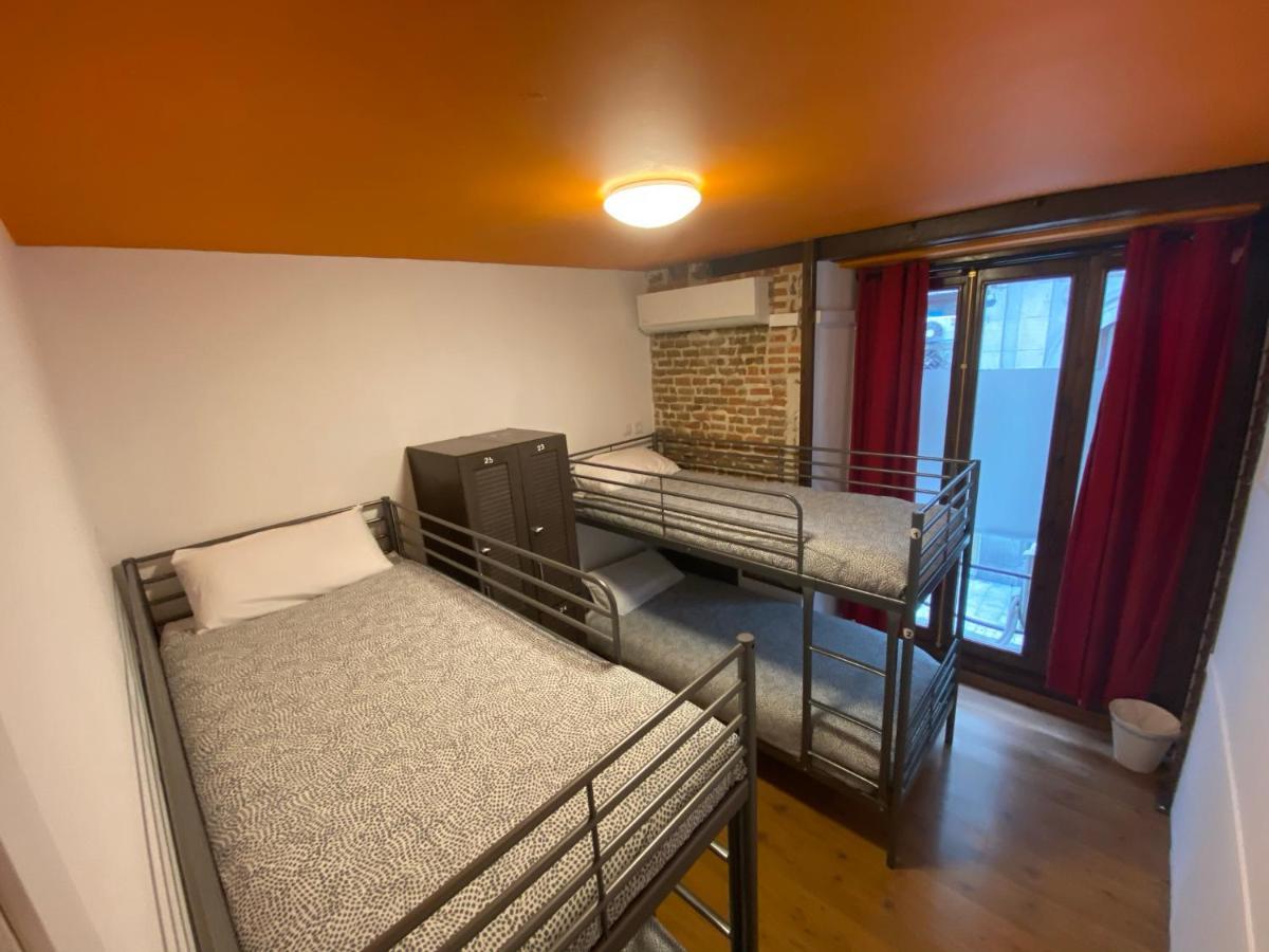 Arc House Pop Art Hostel Madrid Luaran gambar